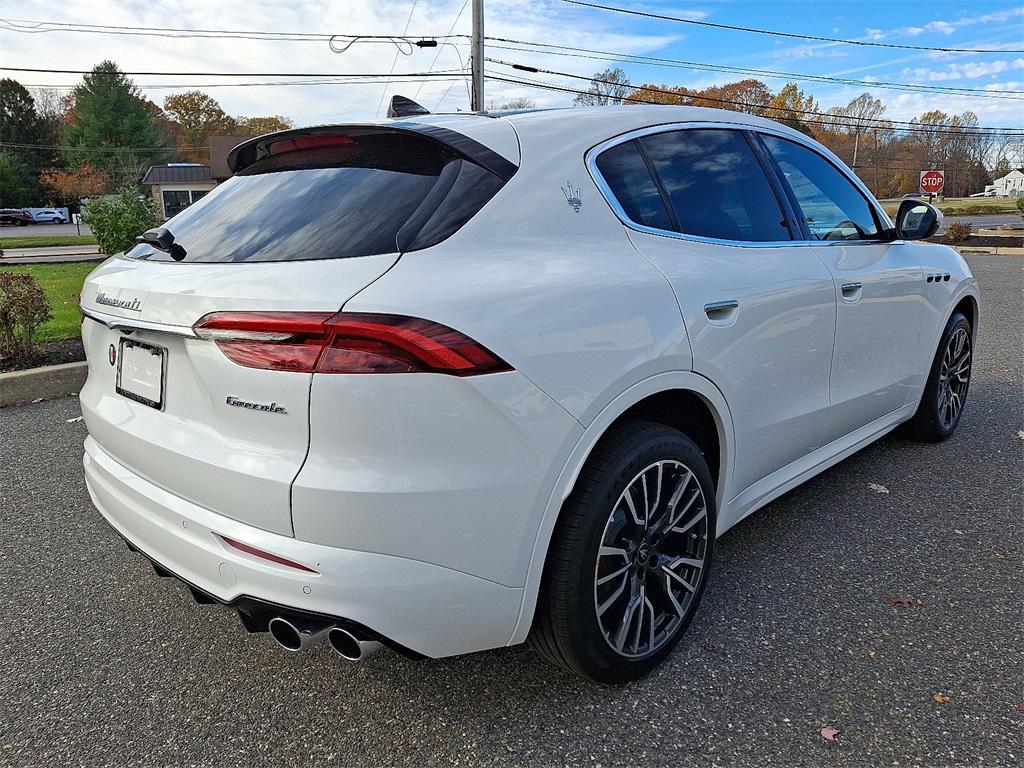 new 2025 Maserati Grecale car, priced at $89,995