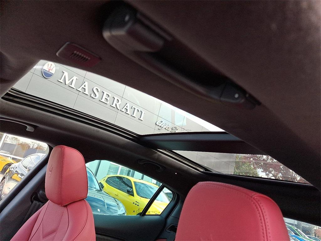 new 2025 Maserati Grecale car, priced at $89,995