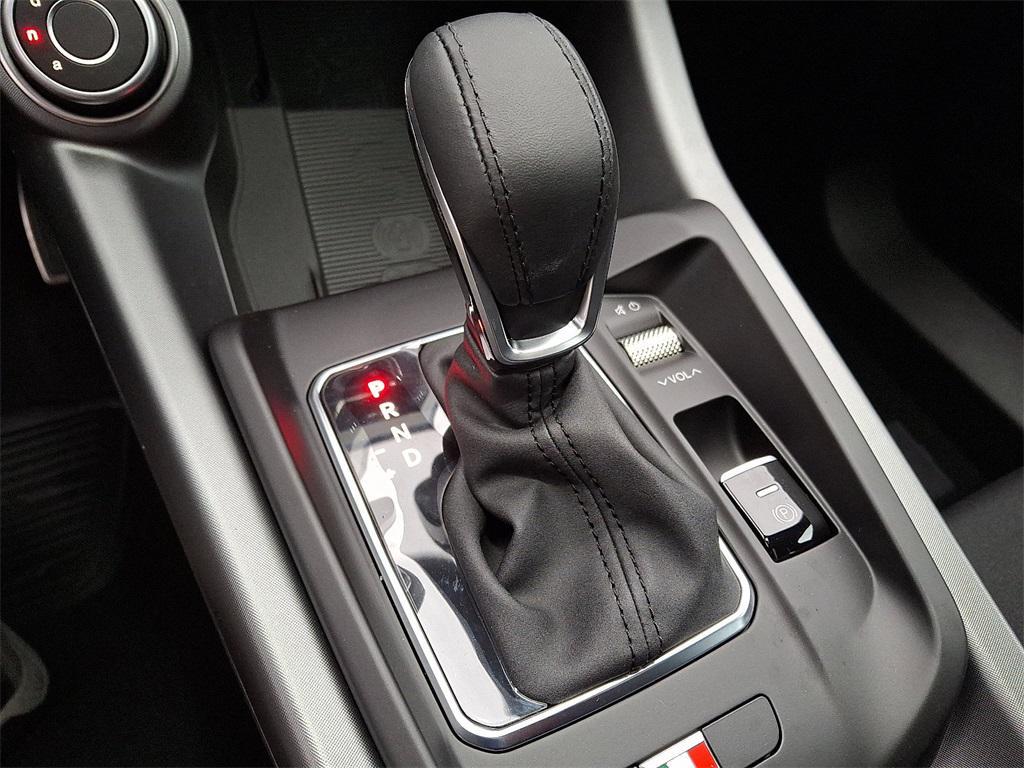 new 2025 Alfa Romeo Tonale car, priced at $38,880