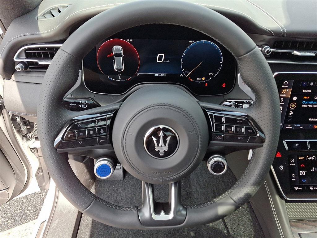 new 2025 Maserati Grecale car, priced at $73,585