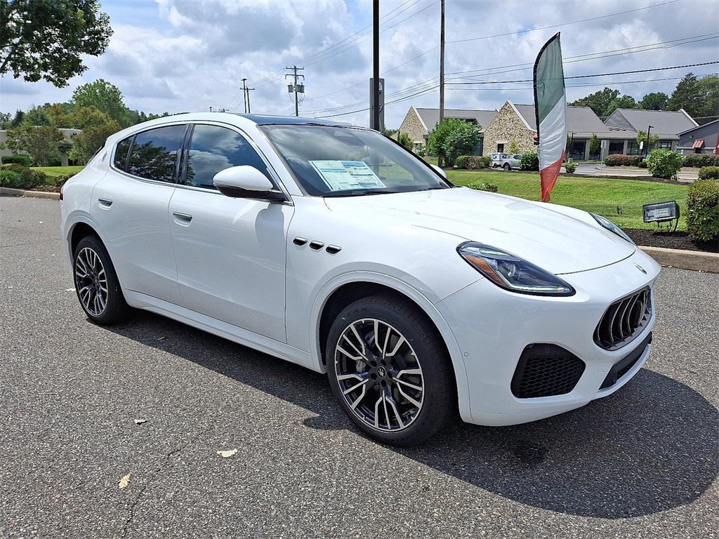 new 2025 Maserati Grecale car, priced at $73,585