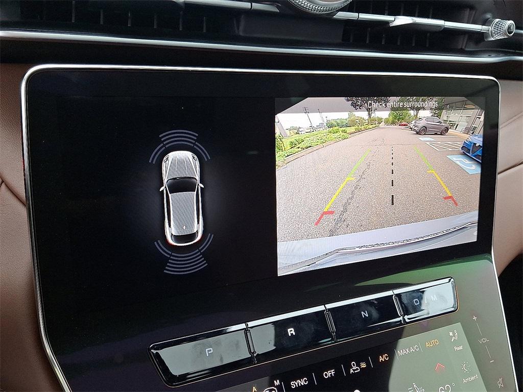 new 2025 Maserati Grecale car, priced at $84,545