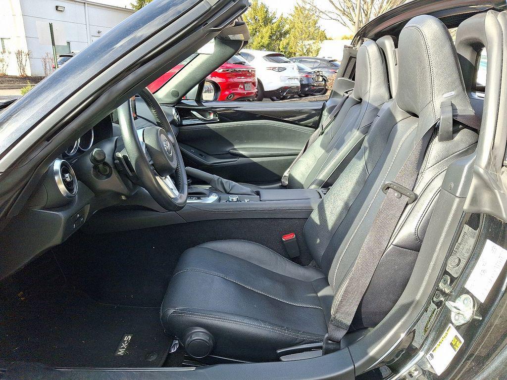 used 2024 Mazda MX-5 Miata RF car, priced at $28,995