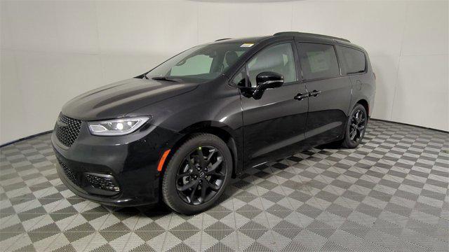 new 2026 Chrysler Pacifica car, priced at $44,736