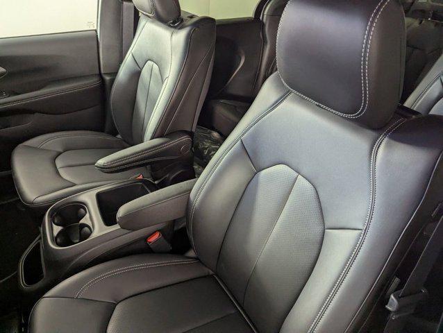 new 2026 Chrysler Pacifica car, priced at $40,027