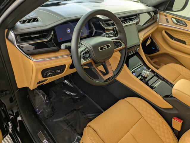 new 2025 Jeep Grand Cherokee car, priced at $58,461