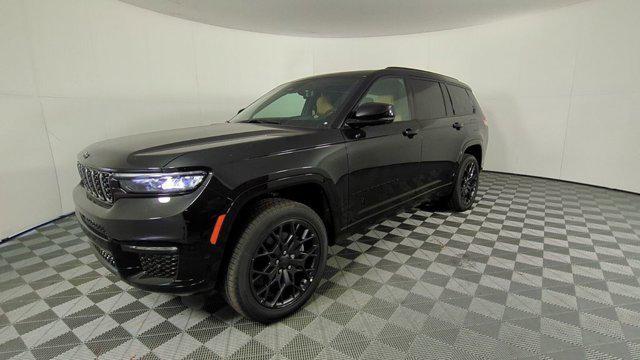 new 2025 Jeep Grand Cherokee car, priced at $58,461