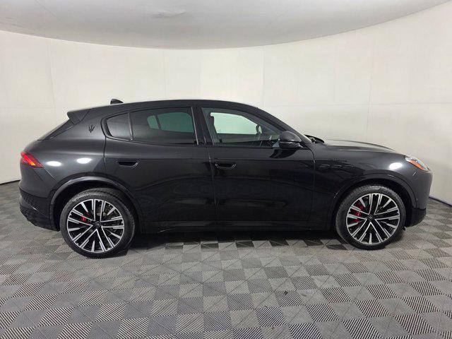 new 2025 Maserati Grecale car, priced at $76,065