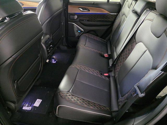 new 2025 Jeep Grand Cherokee car, priced at $59,176