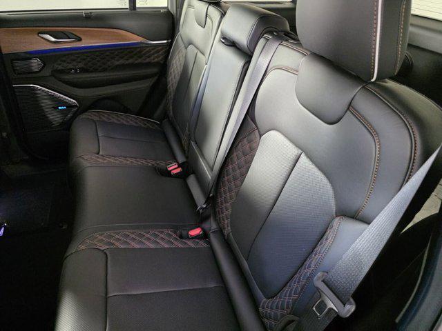 new 2025 Jeep Grand Cherokee car, priced at $59,176