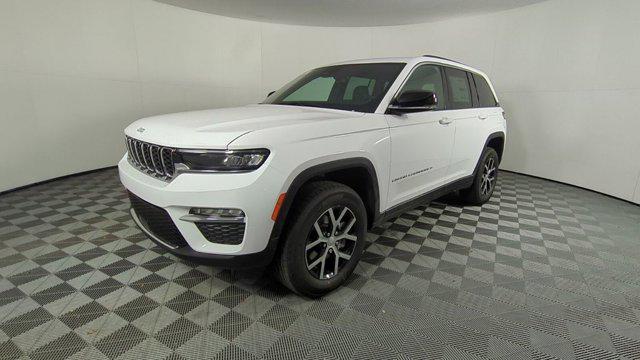 new 2025 Jeep Grand Cherokee car, priced at $31,017
