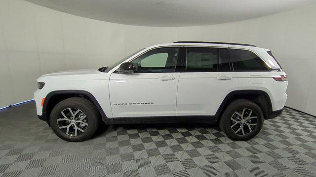 new 2025 Jeep Grand Cherokee car, priced at $31,017