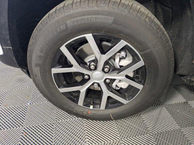 new 2025 Jeep Grand Cherokee car, priced at $31,017