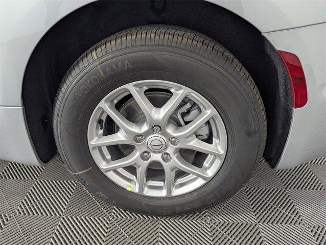 new 2026 Chrysler Pacifica car, priced at $38,423