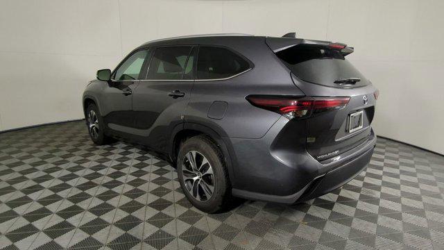 used 2024 Toyota Highlander car, priced at $29,488