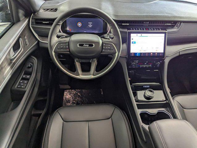 new 2025 Jeep Grand Cherokee car, priced at $37,091