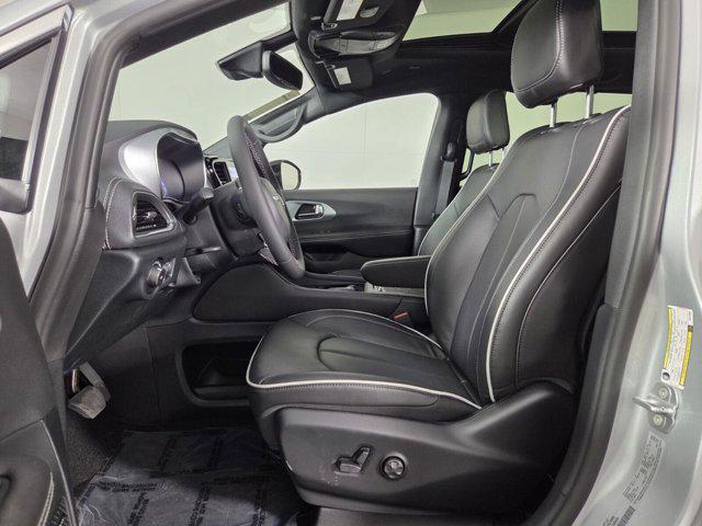 new 2026 Chrysler Pacifica car, priced at $45,078