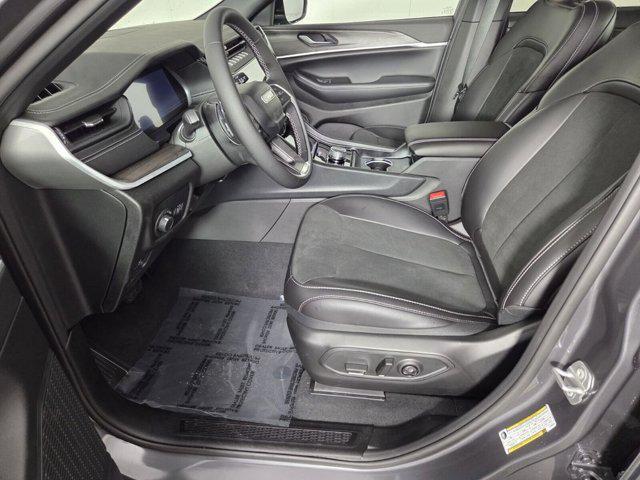 new 2026 Jeep Grand Cherokee car, priced at $37,194