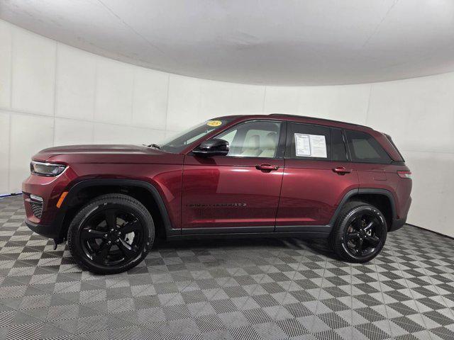 used 2025 Jeep Grand Cherokee car, priced at $32,788