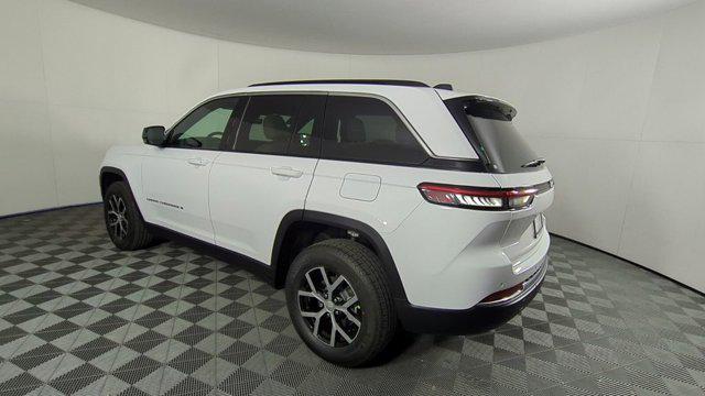 new 2025 Jeep Grand Cherokee car, priced at $33,017