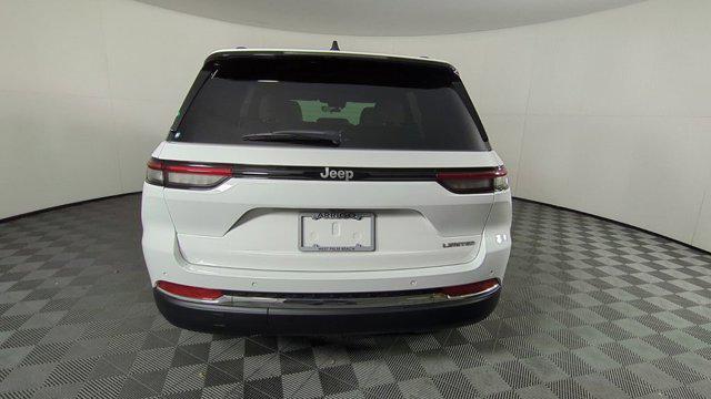 new 2025 Jeep Grand Cherokee car, priced at $33,017