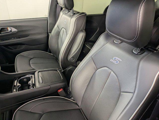new 2026 Chrysler Pacifica car, priced at $45,909