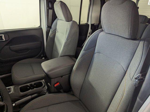 new 2026 Jeep Gladiator car, priced at $40,412