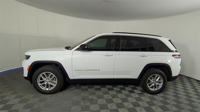 new 2025 Jeep Grand Cherokee car, priced at $27,870