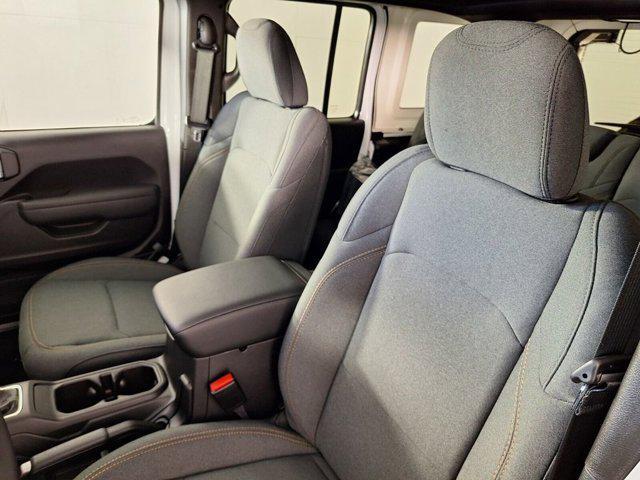 new 2026 Jeep Wrangler car, priced at $44,557