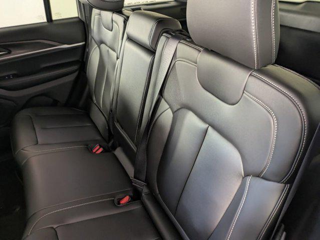 new 2025 Jeep Grand Cherokee car, priced at $34,105