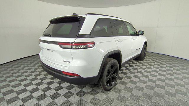 new 2025 Jeep Grand Cherokee car, priced at $34,105