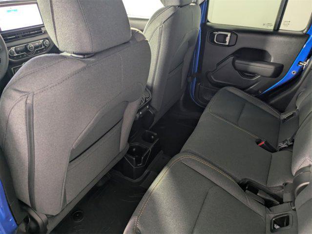 new 2025 Jeep Gladiator car, priced at $33,436