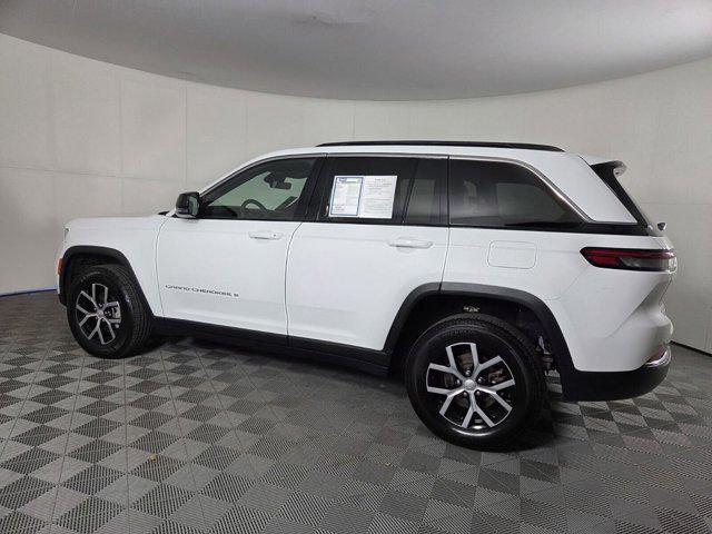 used 2025 Jeep Grand Cherokee car, priced at $32,388