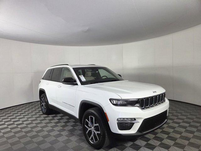used 2025 Jeep Grand Cherokee car, priced at $32,388