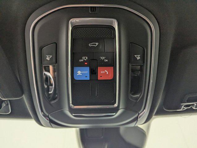 new 2026 Jeep Grand Cherokee car, priced at $37,194