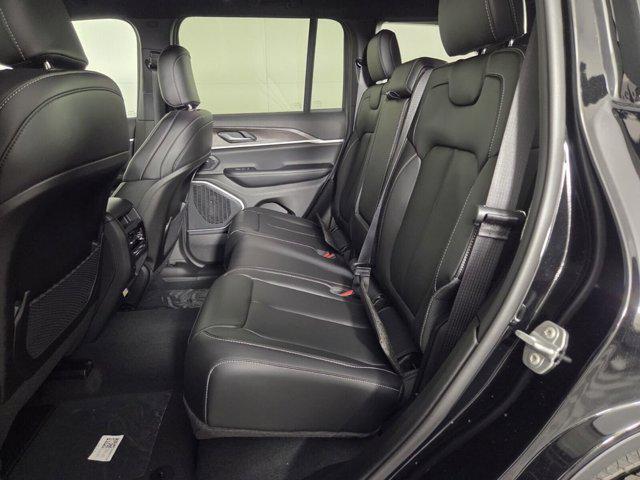 new 2026 Jeep Grand Cherokee car, priced at $41,002