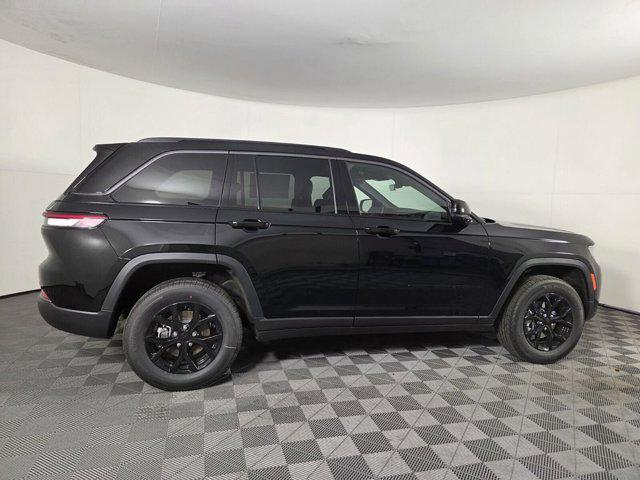 new 2026 Jeep Grand Cherokee car, priced at $41,320