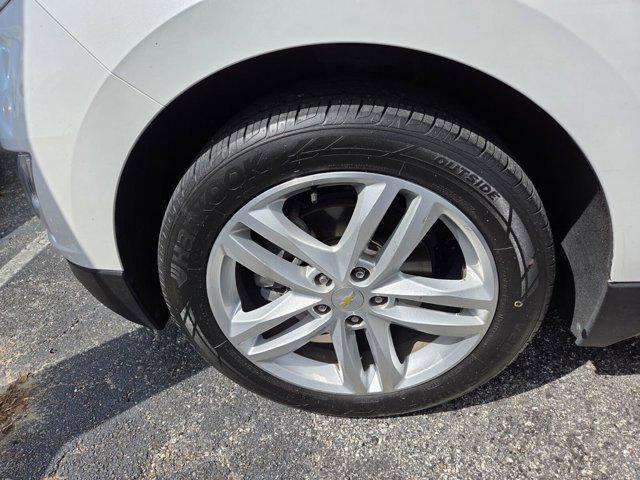 used 2020 Chevrolet Equinox car, priced at $14,000