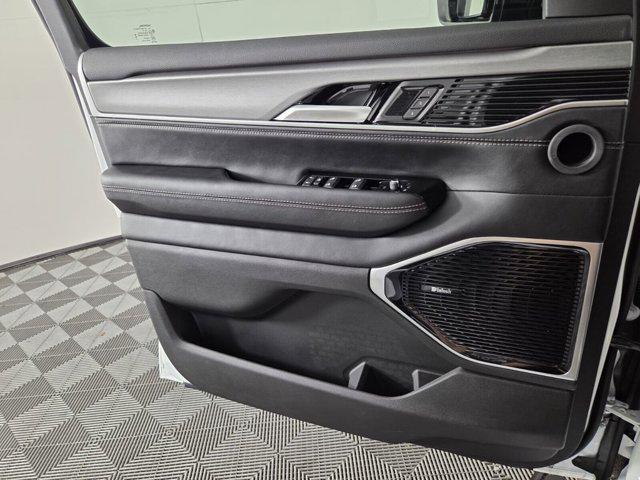 new 2026 Jeep Grand Wagoneer car, priced at $77,147