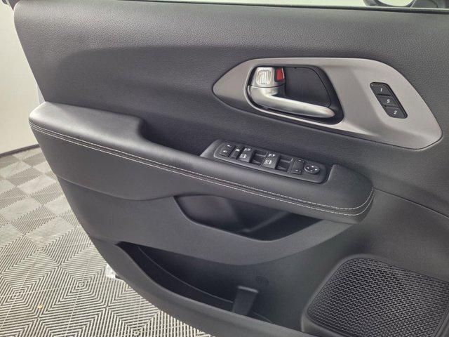 new 2026 Chrysler Pacifica car, priced at $39,988
