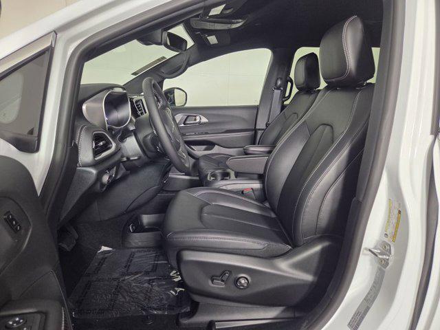 new 2026 Chrysler Pacifica car, priced at $39,988