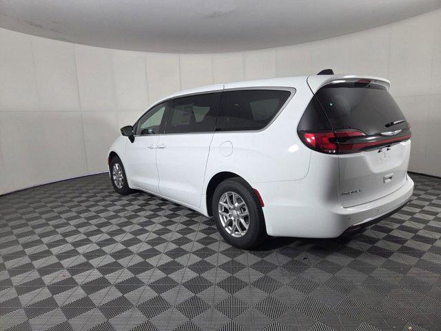 new 2026 Chrysler Pacifica car, priced at $39,988