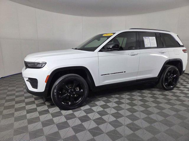 used 2023 Jeep Grand Cherokee car, priced at $23,788