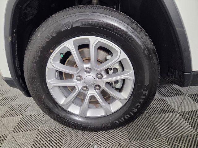 used 2022 Jeep Grand Cherokee car, priced at $19,988