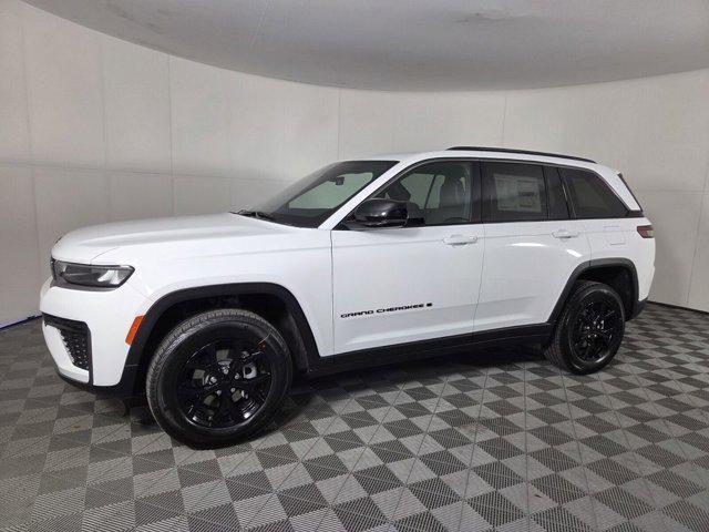 new 2026 Jeep Grand Cherokee car, priced at $37,108
