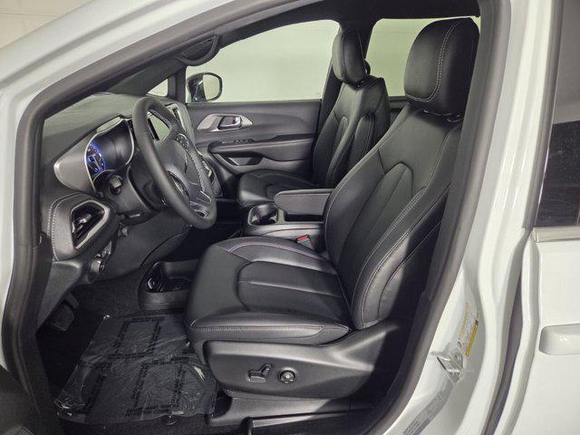 new 2026 Chrysler Pacifica car, priced at $39,988