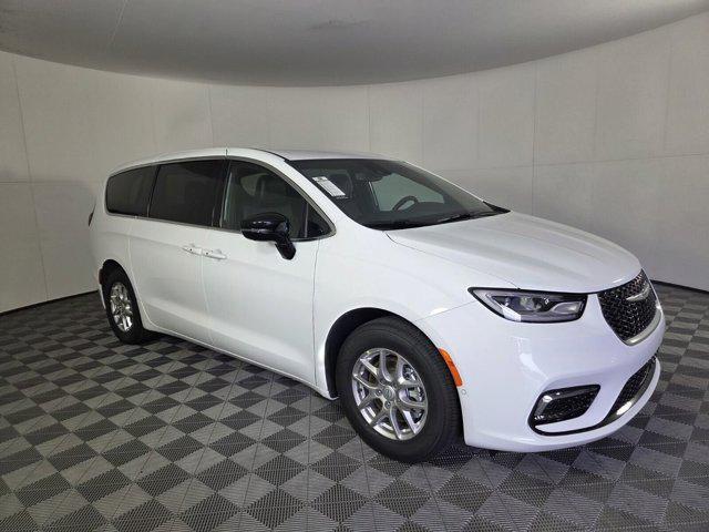 new 2026 Chrysler Pacifica car, priced at $39,988
