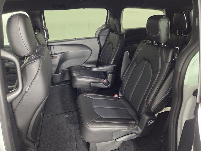 new 2026 Chrysler Pacifica car, priced at $39,988