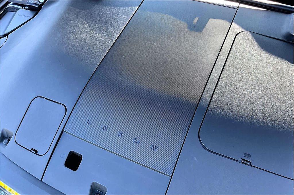 new 2026 Lexus ES 350e car, priced at $52,502