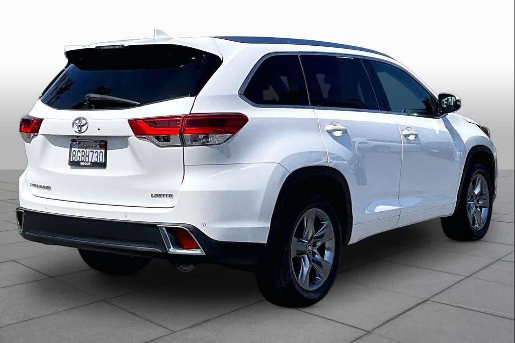 used 2019 Toyota Highlander car, priced at $31,440
